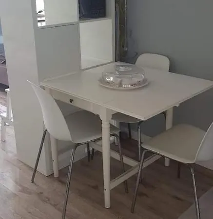 Apartment Residence *