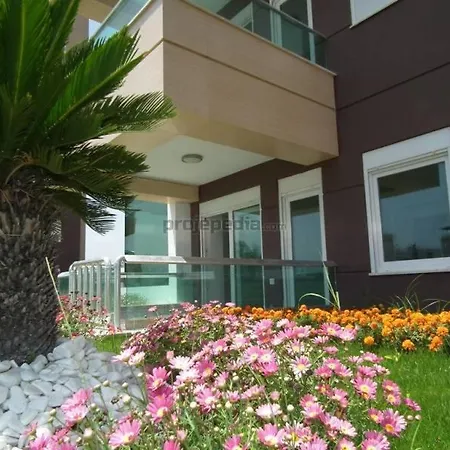 Residence דירה *